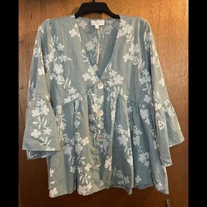 NWT Suzanne Betro Weekend Floral Blouse